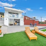 Appartement Brand New Private Modern With Patio And Sea View
