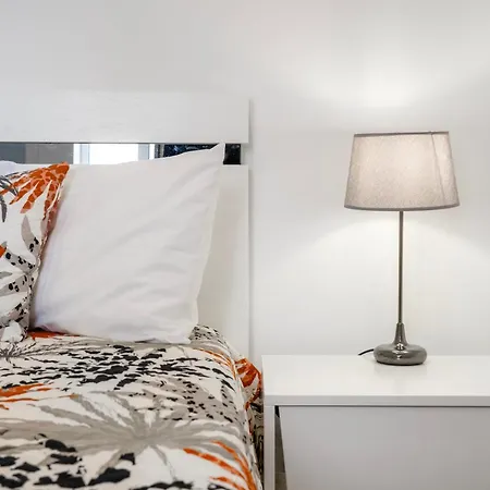 アパート Brand New Private Modern With Patio And Sea View カリェタ
