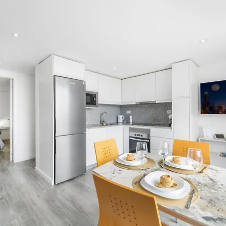 アパート Brand New Private Modern With Patio And Sea View カリェタ