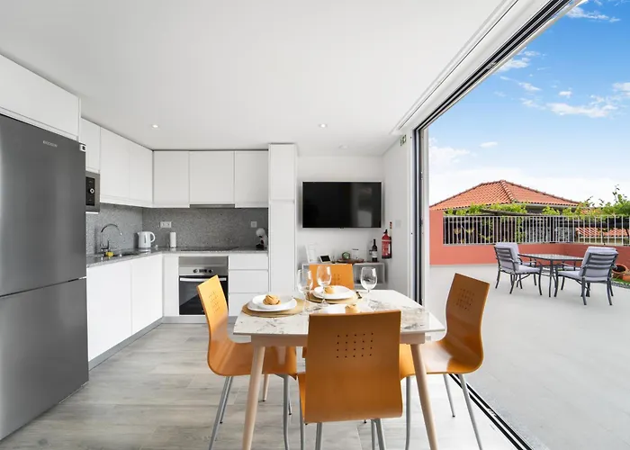 Brand New Private Modern With Patio And Sea View Apartman *