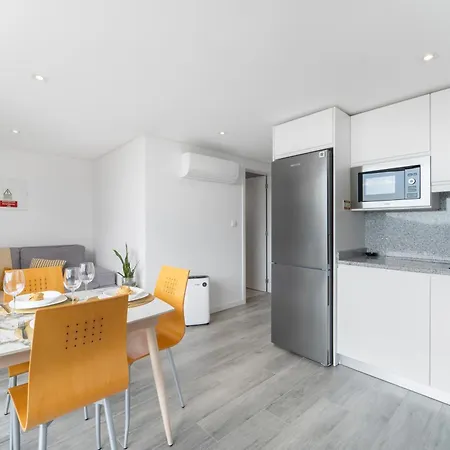 公寓 Brand New Private Modern With Patio And Sea View 卡列塔
