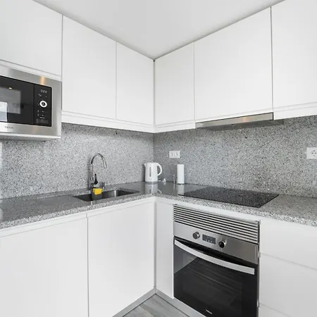 Brand New Private Modern With Patio And Sea View Apartment Calheta (Madeira)