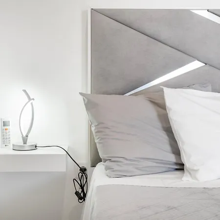 Brand New Private Modern With Patio And Sea View Apartment Calheta (Madeira)