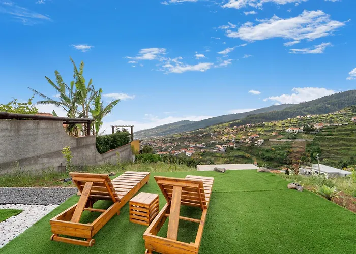 Brand New Private Modern With Patio And Sea View