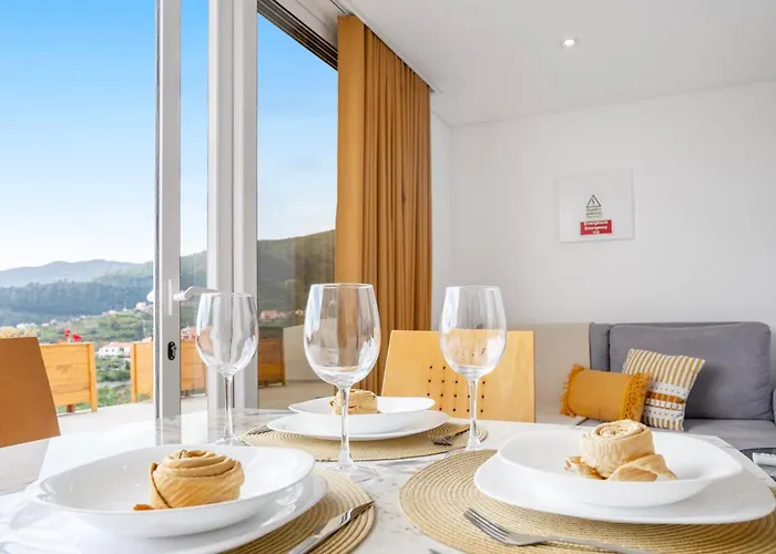 Brand New Private Modern With Patio And Sea View