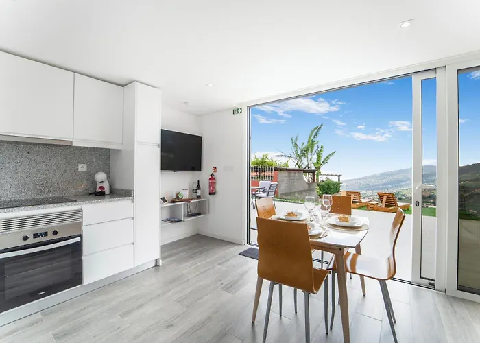 Brand New Private Modern With Patio And Sea View Apartamento Calheta (Madeira)